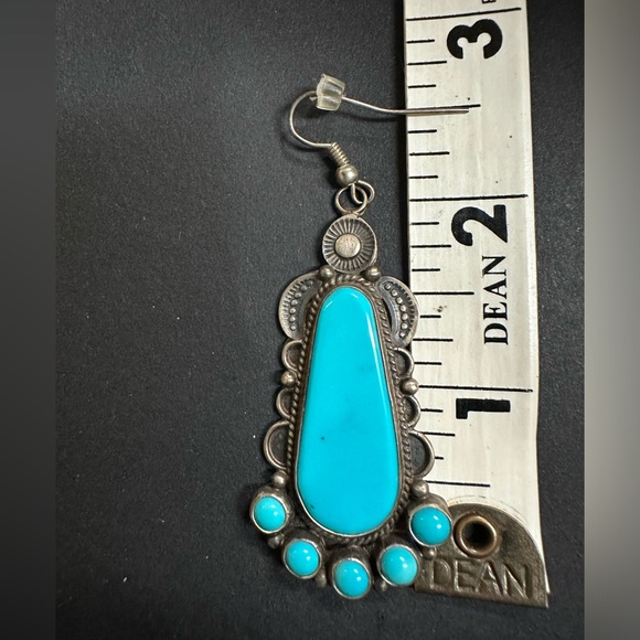 Vintage Stirling Silver Navajo Turquoise earrings - Picture 10 of 10